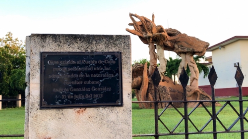 Working together - Statue at the centre de meteorology. 