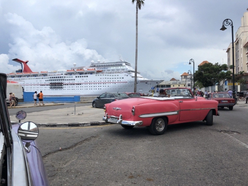 Havana Port and Classic Cars