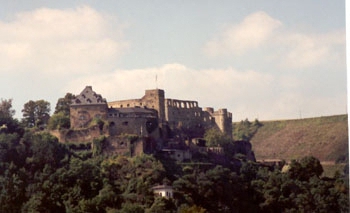 Germany-RhineRiverValleyCastle3